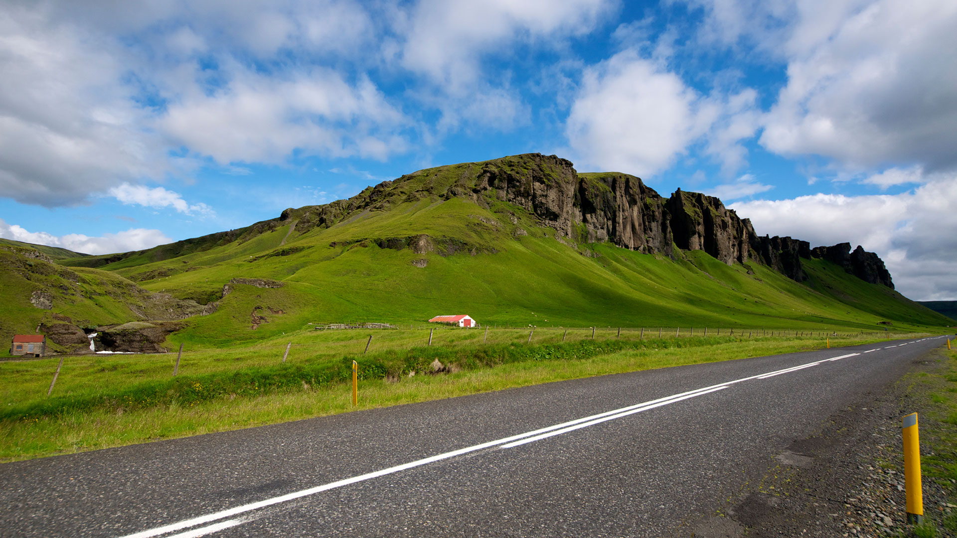 road-south-summer-iceland 2 road-south-summer-iceland 2